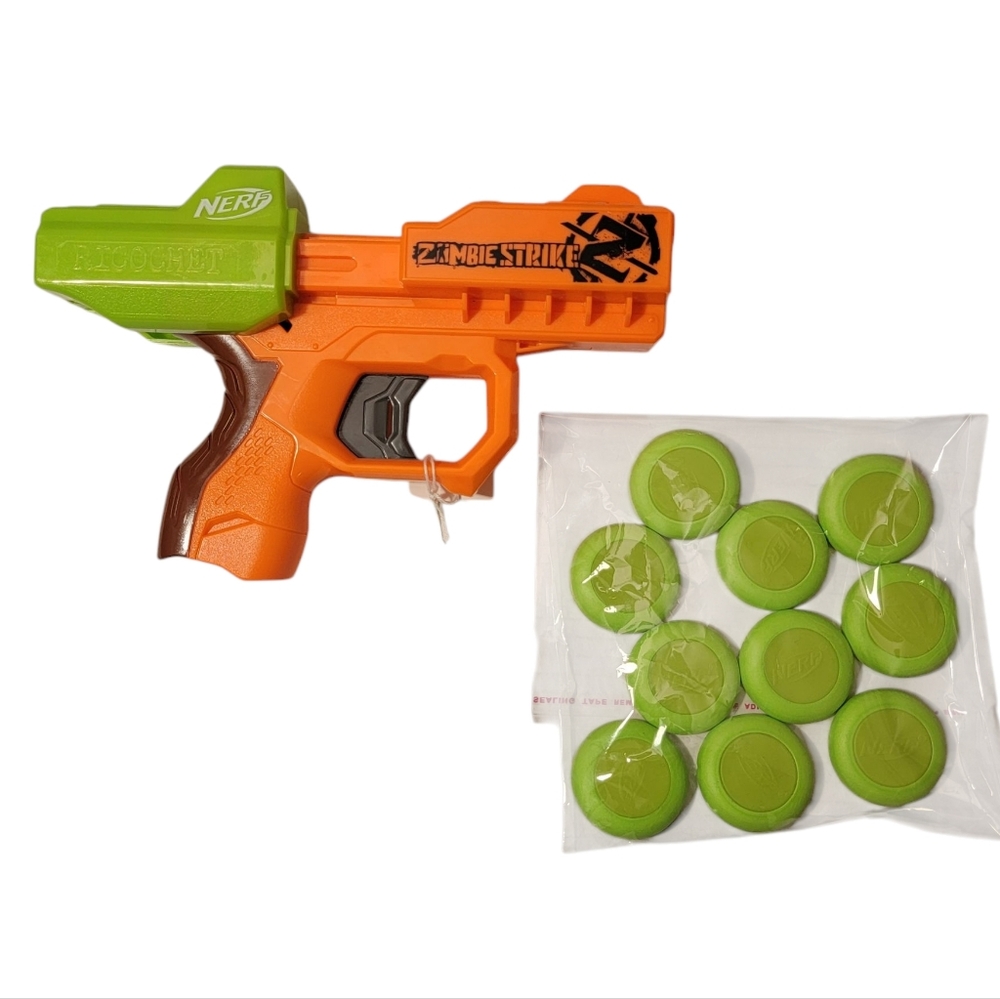 2013 Hasbro NERF Gun Zombie Strike Ricochet + 10 Discs